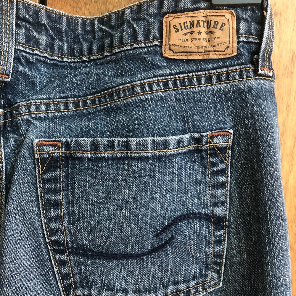 Levi’s low rise bootcut jeans size 8 Long